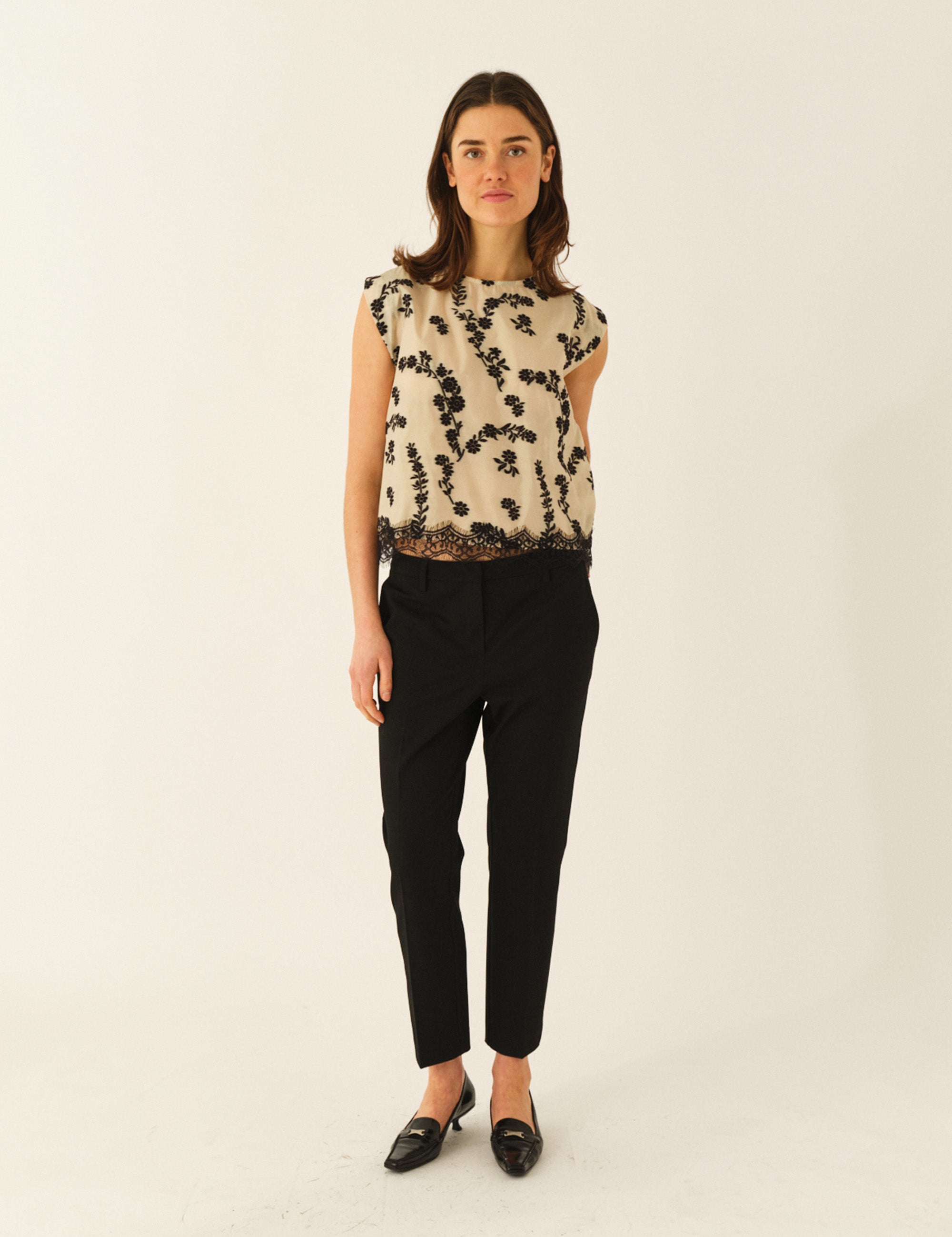 Nat Top Ecru/Black Floral Jaquard